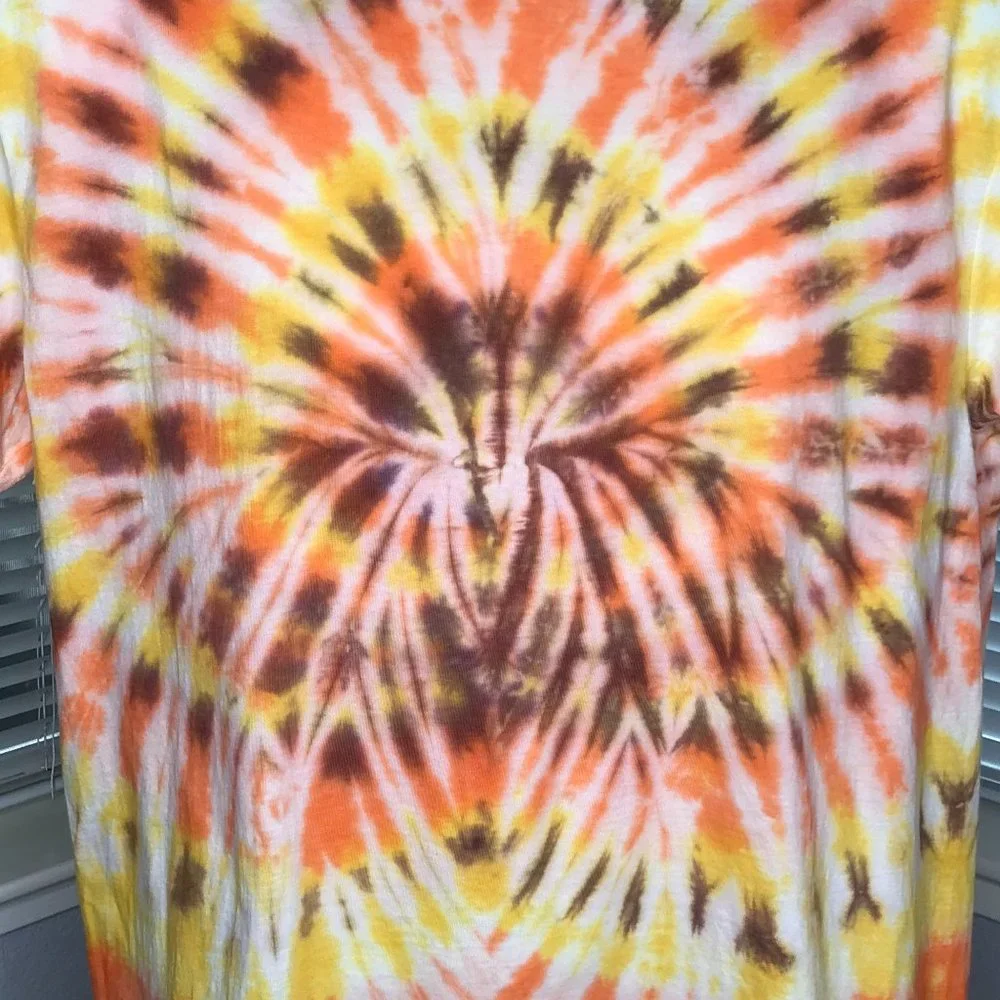 New Tie-Dye S/S T-Shirt | Large - Picture 6 of 7